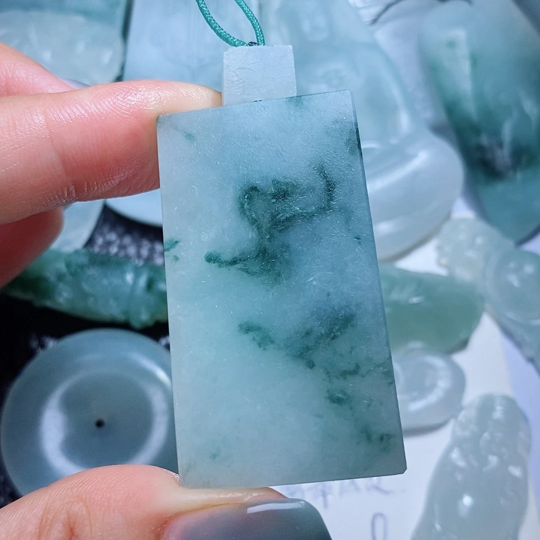 定制翡翠未镶嵌毛货付款后确认抛光