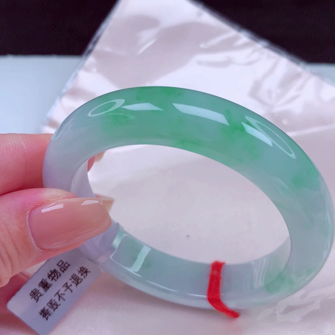 未镶嵌手镯翡翠手镯