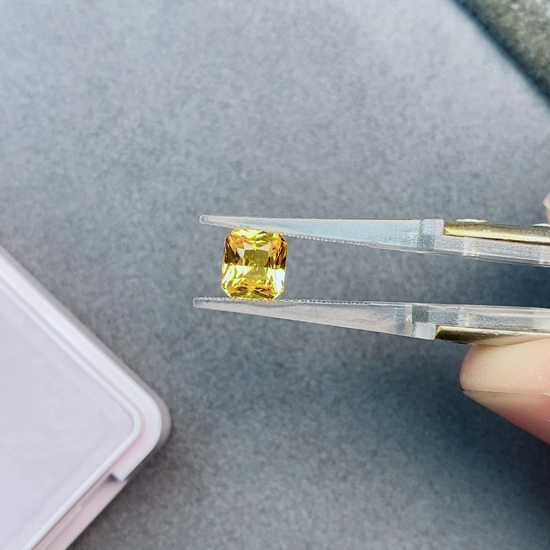 彩色蓝宝石裸石未镶嵌2.1ct 金丝雀
