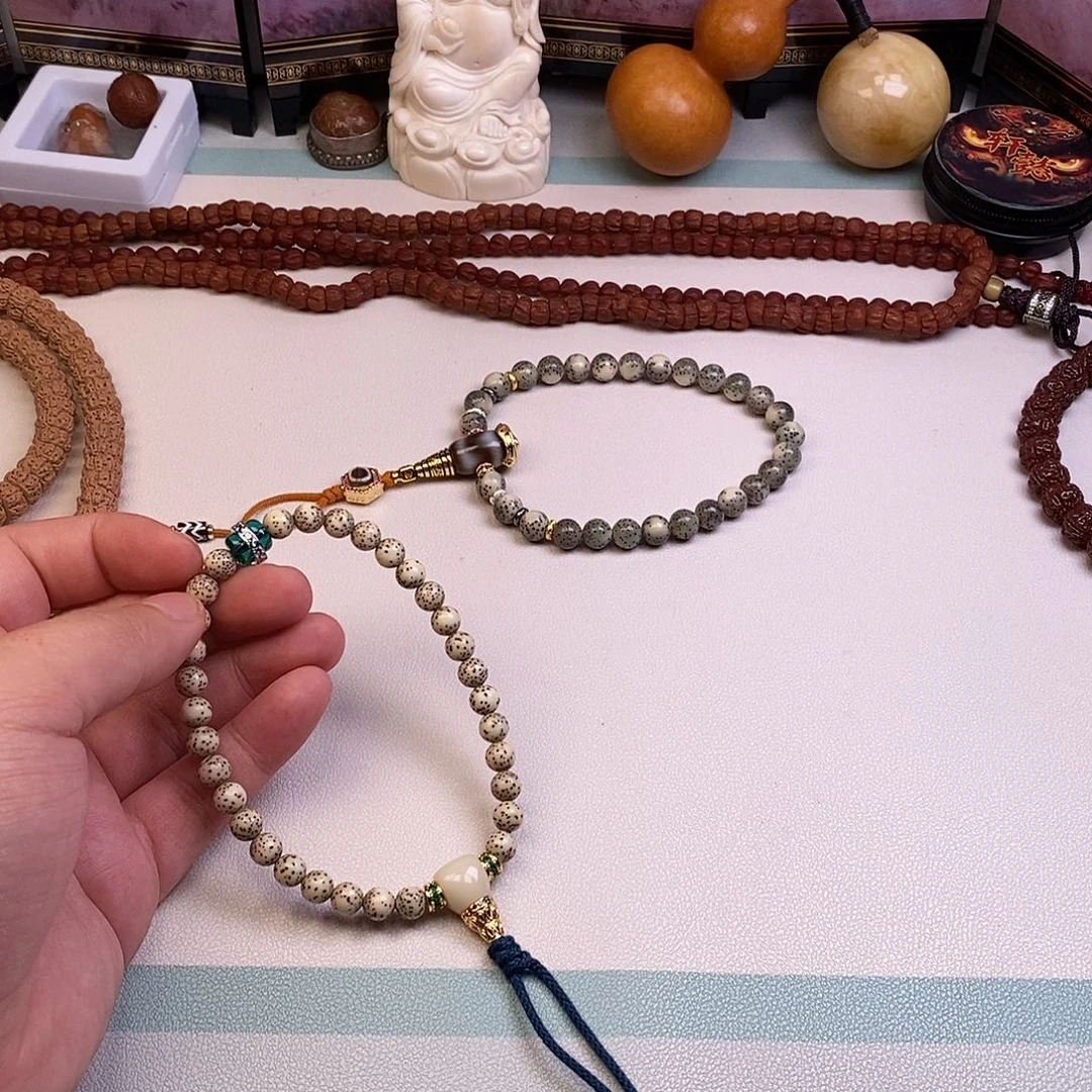 星月菩提吊坠。。。。。。。。。。。。