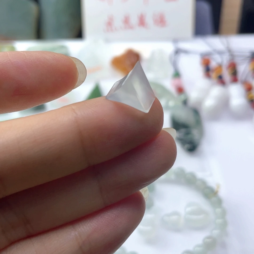 未镶嵌定制翡翠天然缅甸翡翠