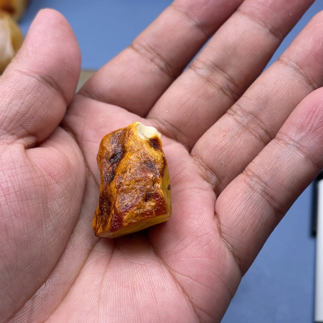 二***柒未镶嵌定制琥珀蜜蜡定制