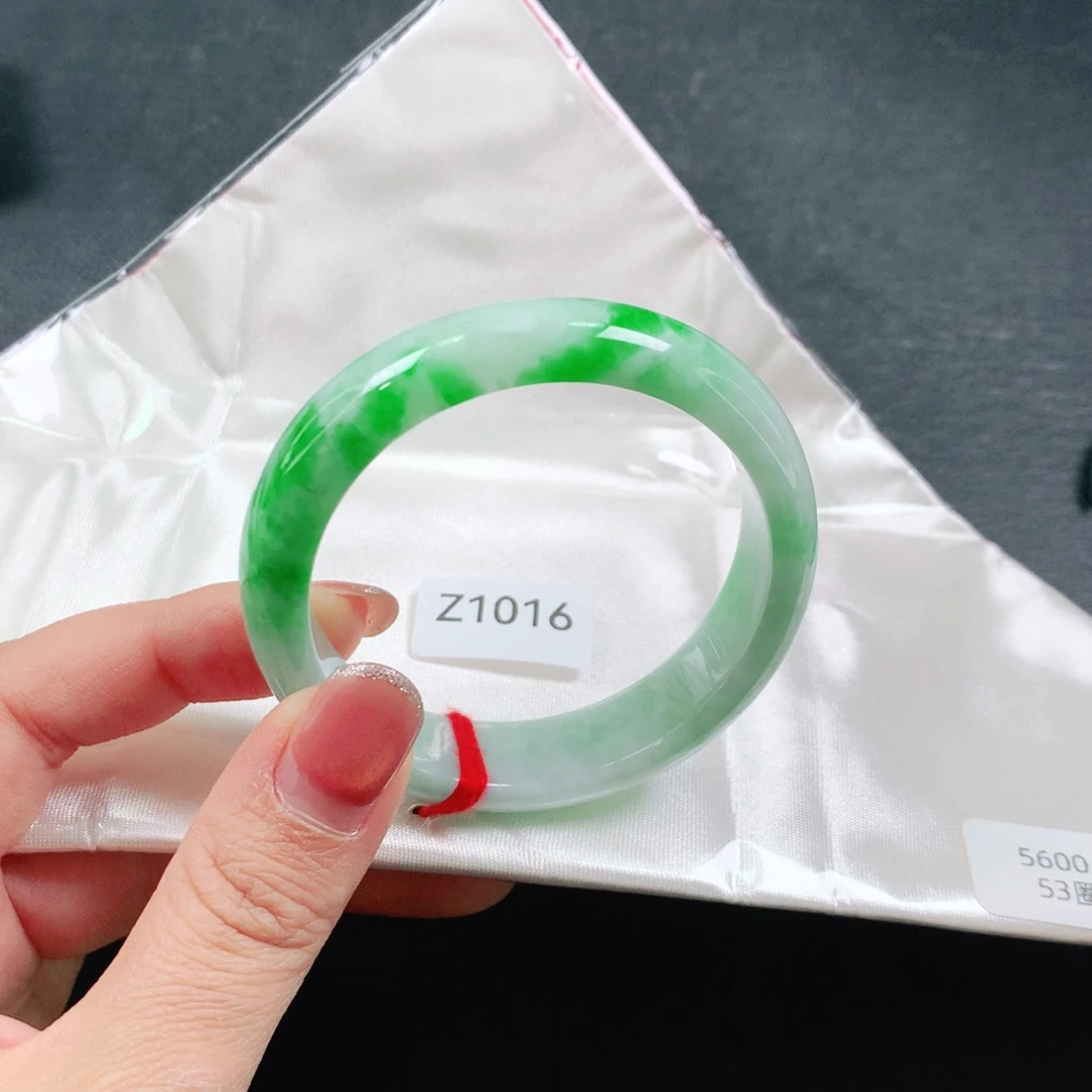 翡翠未镶嵌手镯03