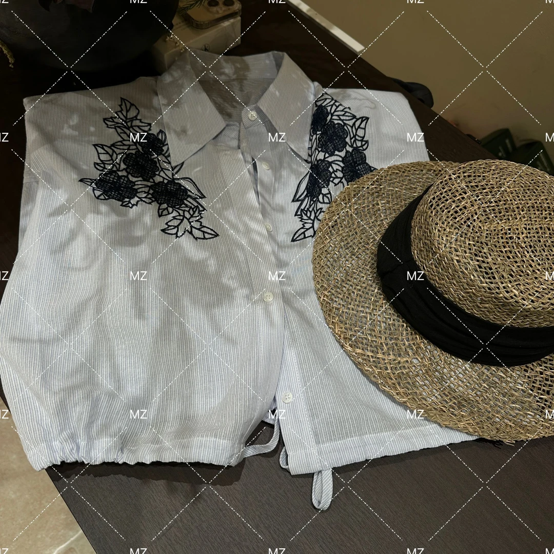 【格子家】夏季新款撞色花卉图案下摆抽绳设计衬衫A989