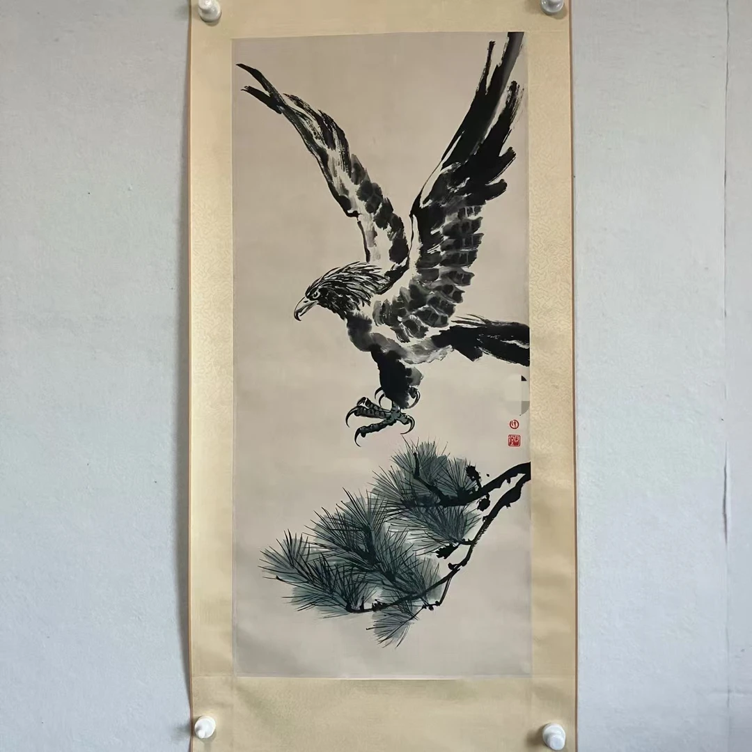 5725大鹏展翅 纸本水墨立轴95×44cm