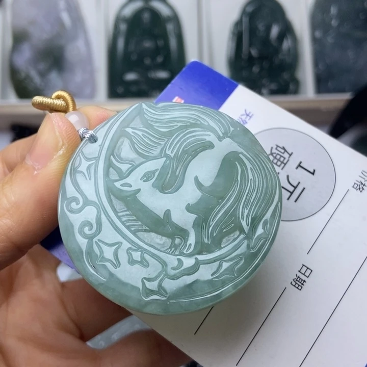 翡翠未镶嵌挂件翡翠