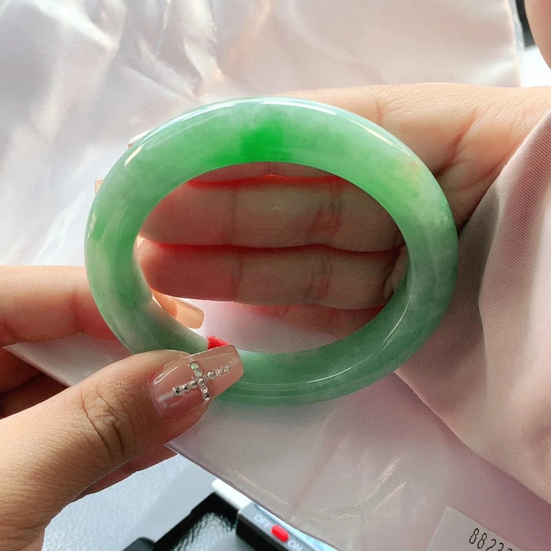 未镶嵌手镯翡翠2323