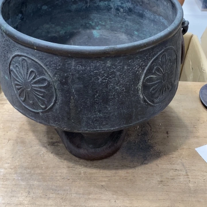 沐***榆中古品有微瑕，谨慎入手