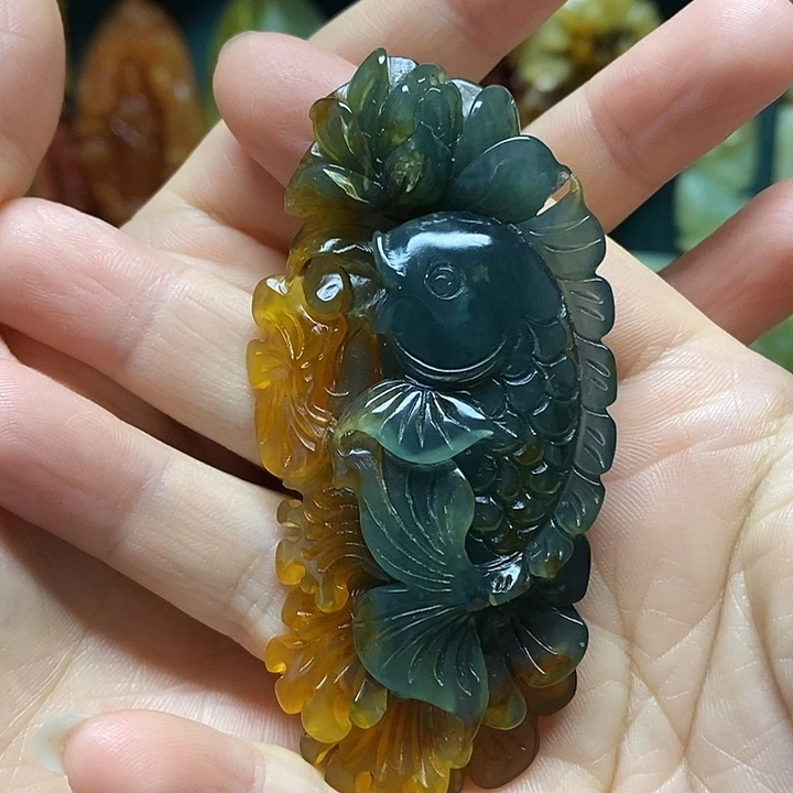 未镶嵌岫玉吊坠(赠链)