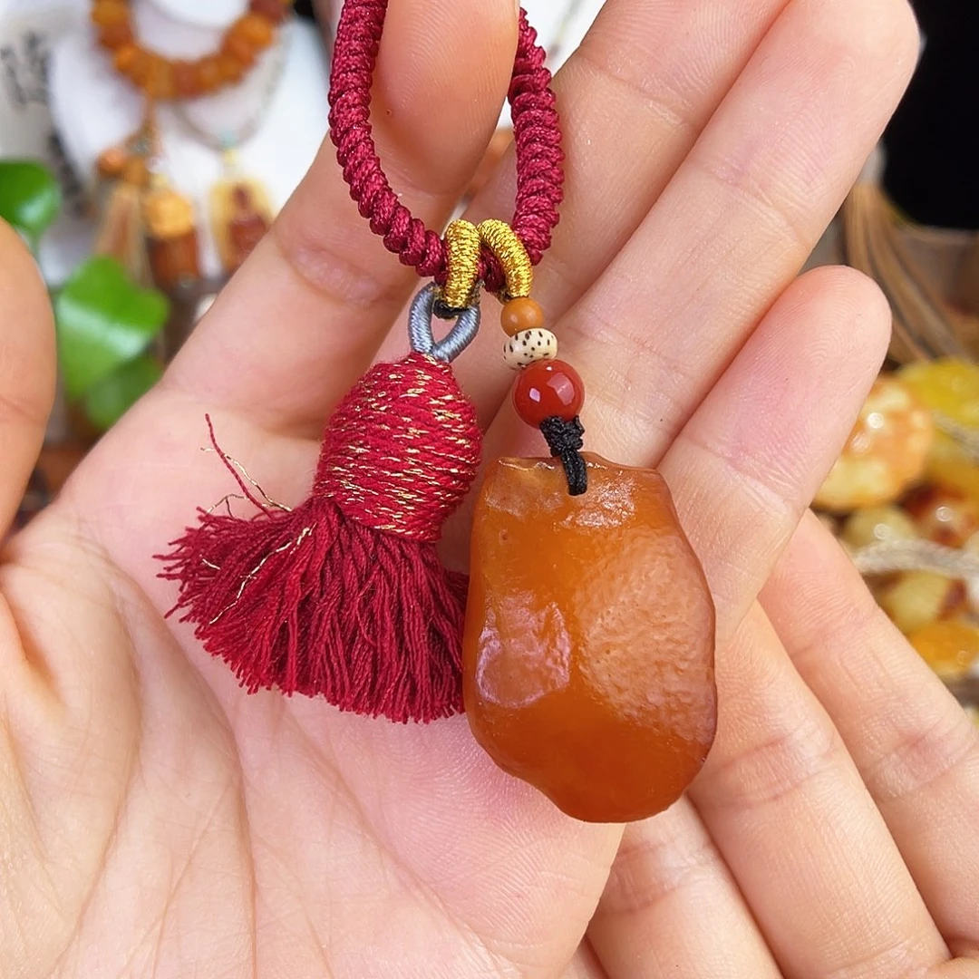 未镶嵌琥珀珠宝奇石，