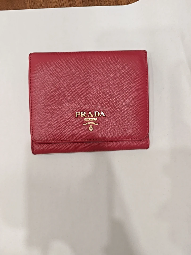 95新 Prada/普拉达 95新普拉达粉色折叠钱包