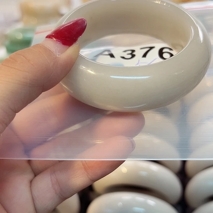 石英质玉手镯合金