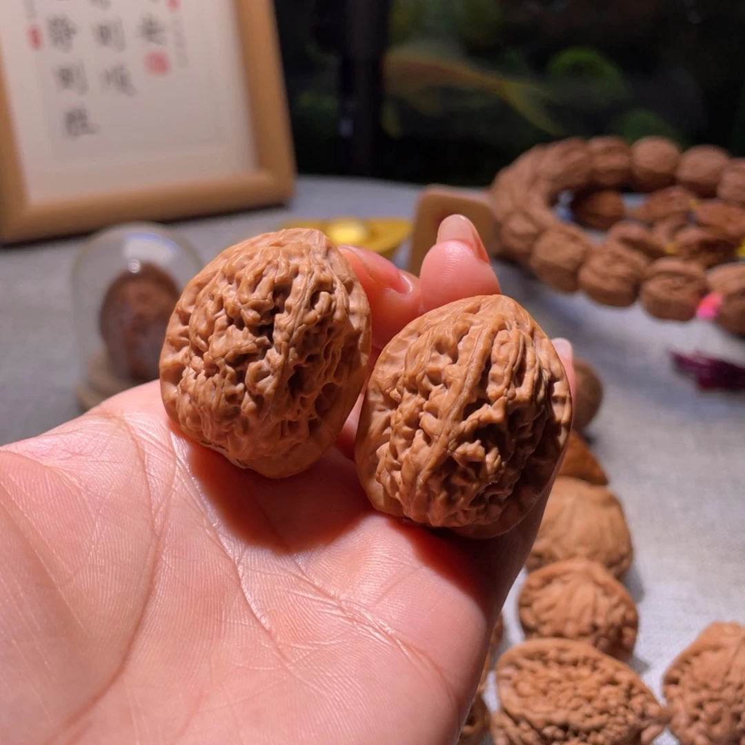 桃核把件全品红莲