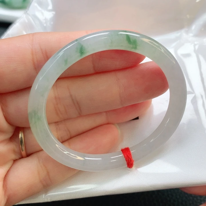 未镶嵌手镯翡翠50贵妃