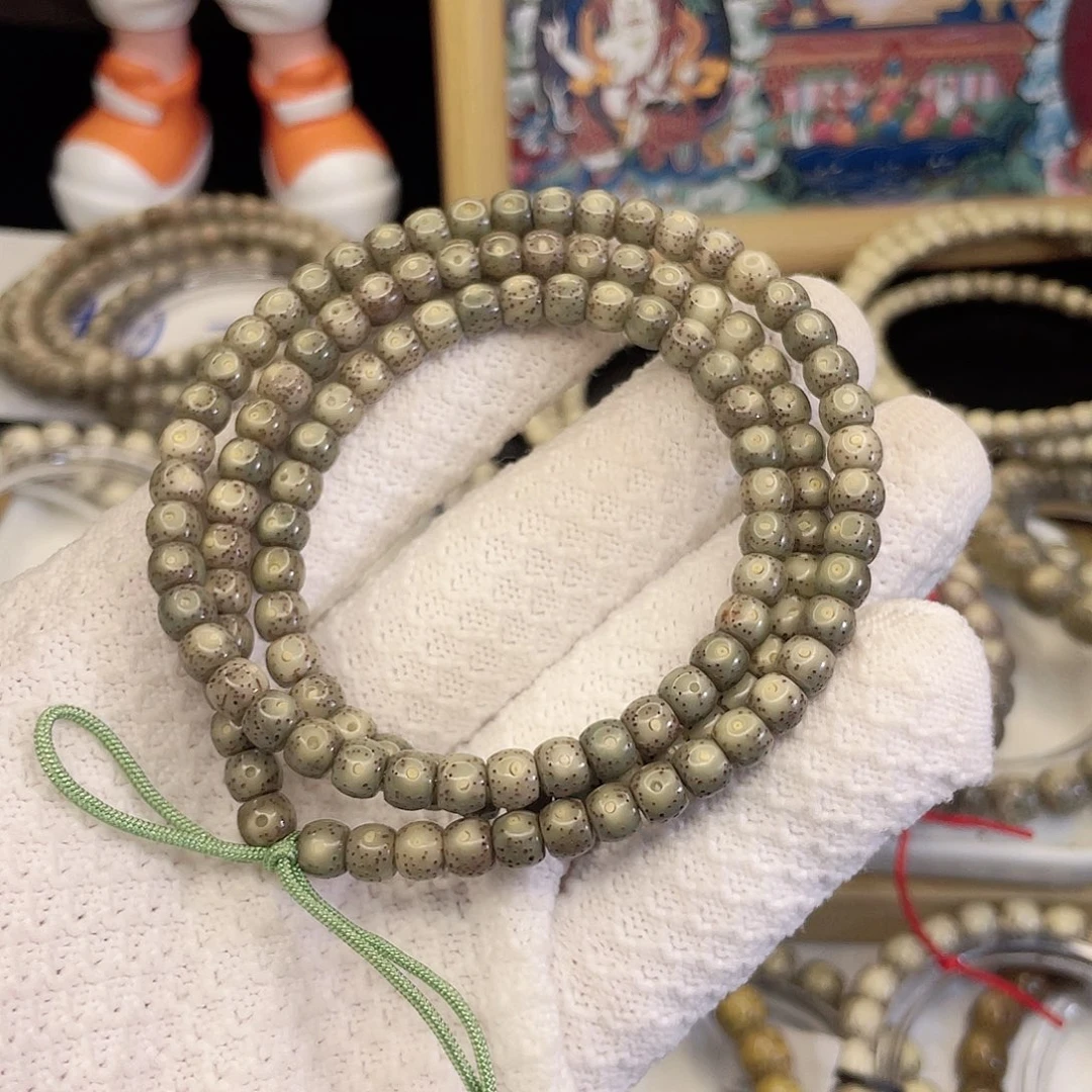 吊坠星月菩提6x5绿包白