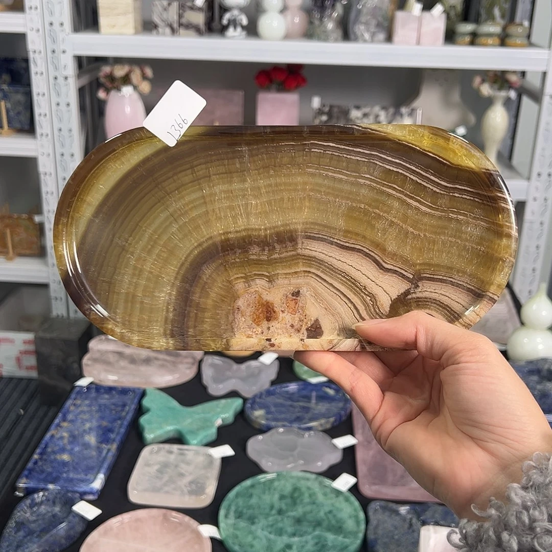 石材黄莹。    366