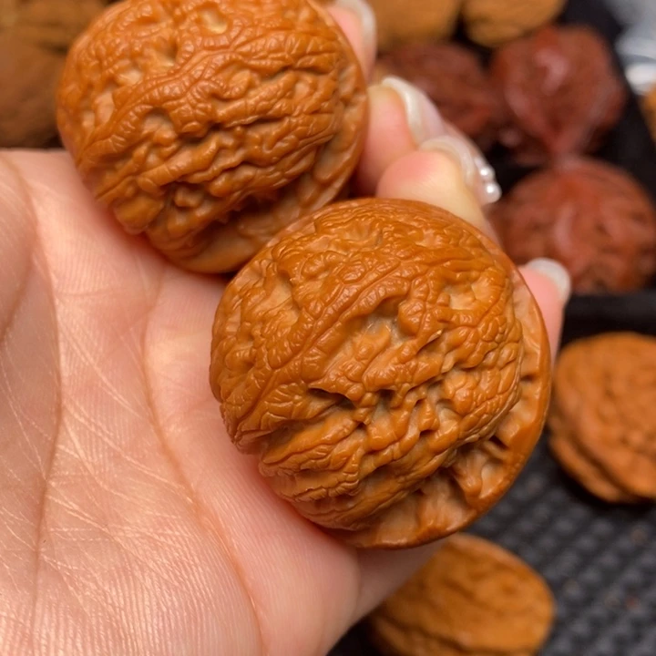 秦岭野生文玩核桃68