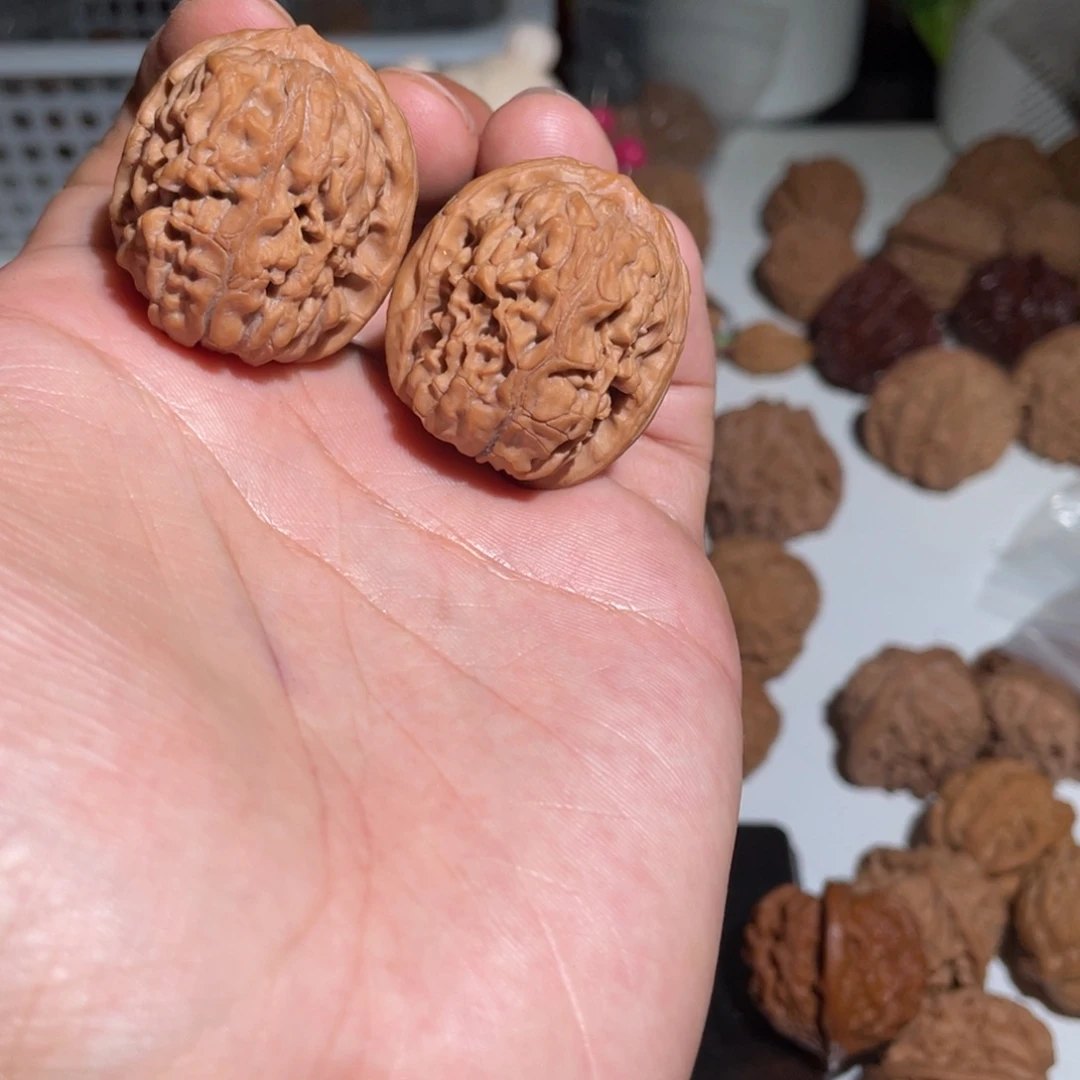 好***子文玩核桃吊坠30野生