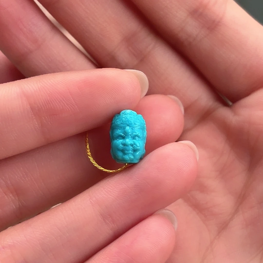 绿松石未镶嵌颈饰