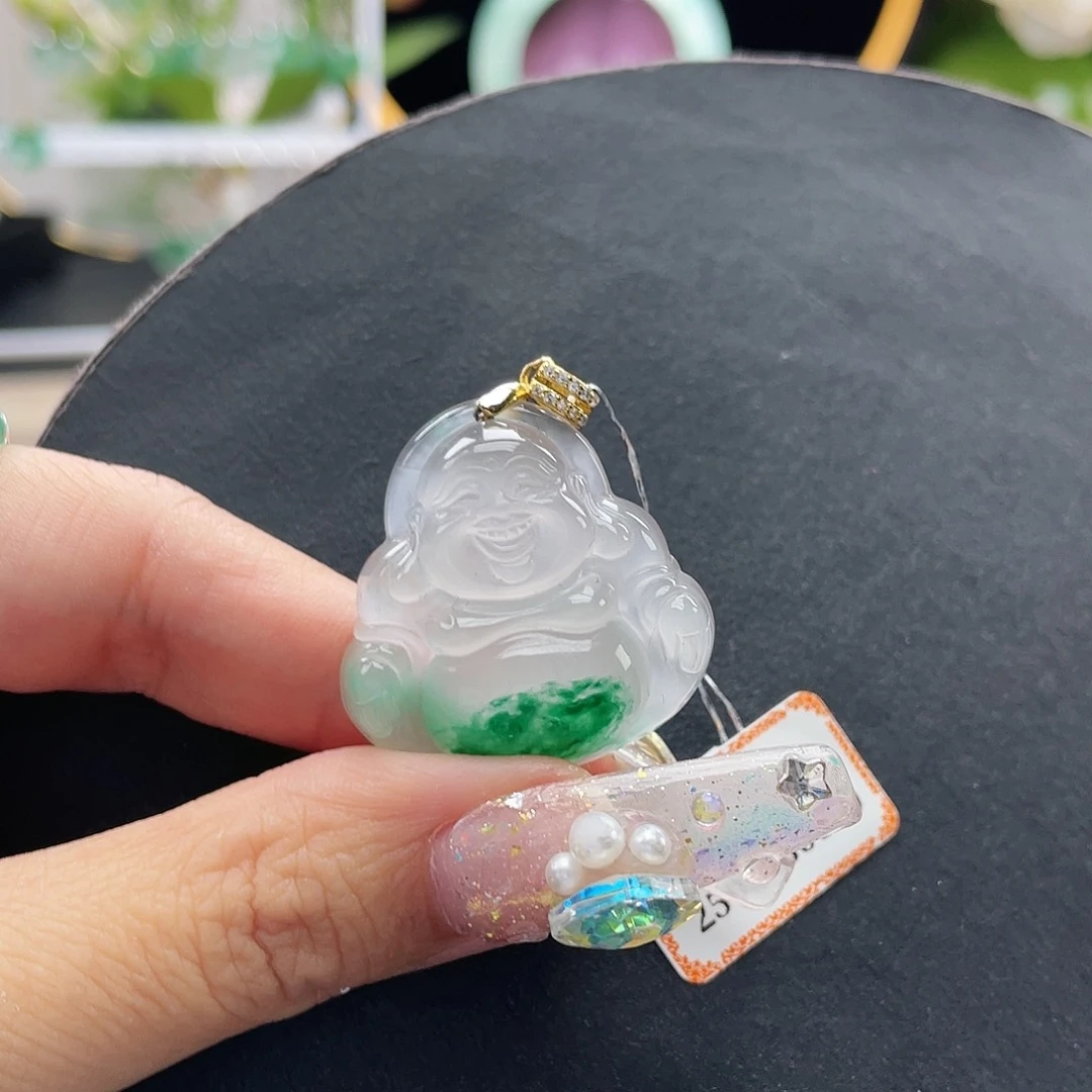 石英质玉（非洲翠）未镶嵌颈饰天**美