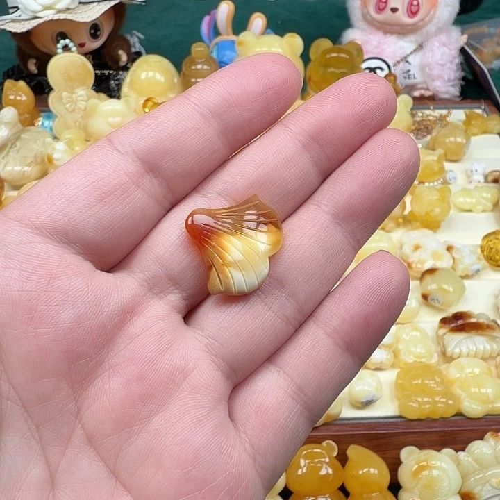 琥珀未镶嵌裸石蜜蜡