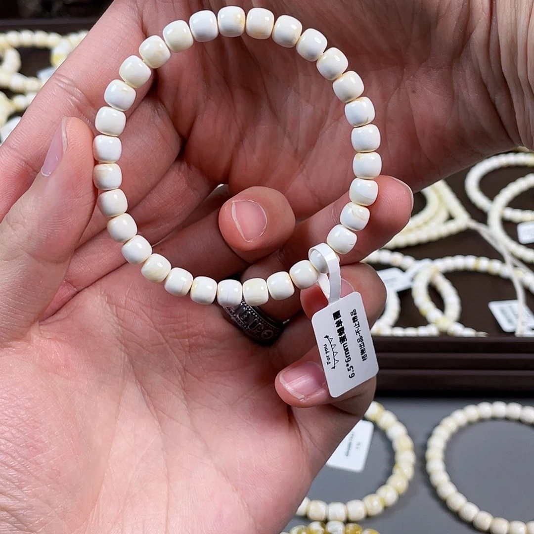 未镶嵌琥珀珠宝奇石GW-6.5-08