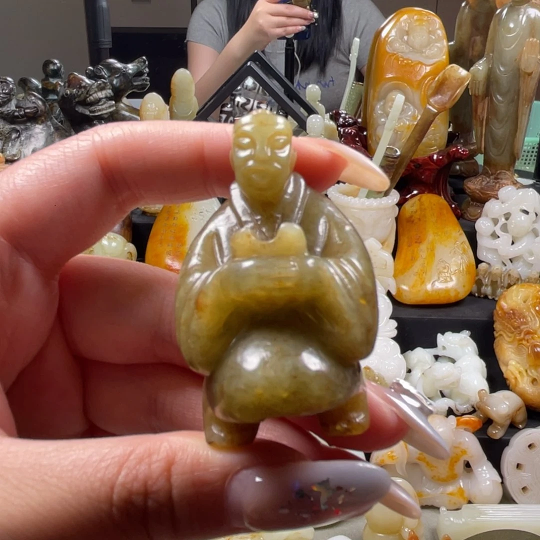 和田玉未镶嵌把件13