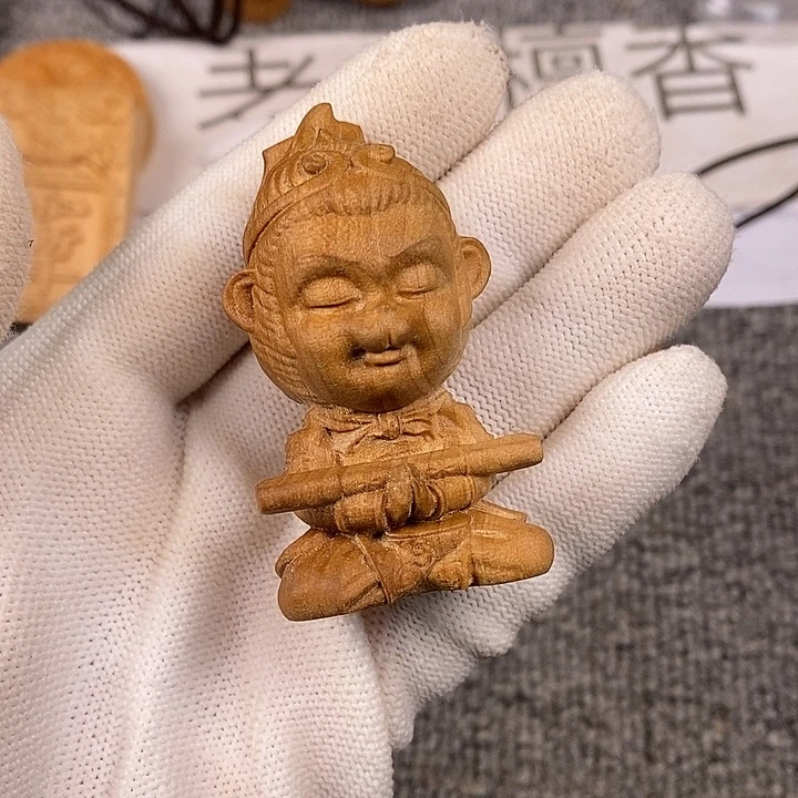 无事牌檀香木老山檀香雕刻悟空摆件
