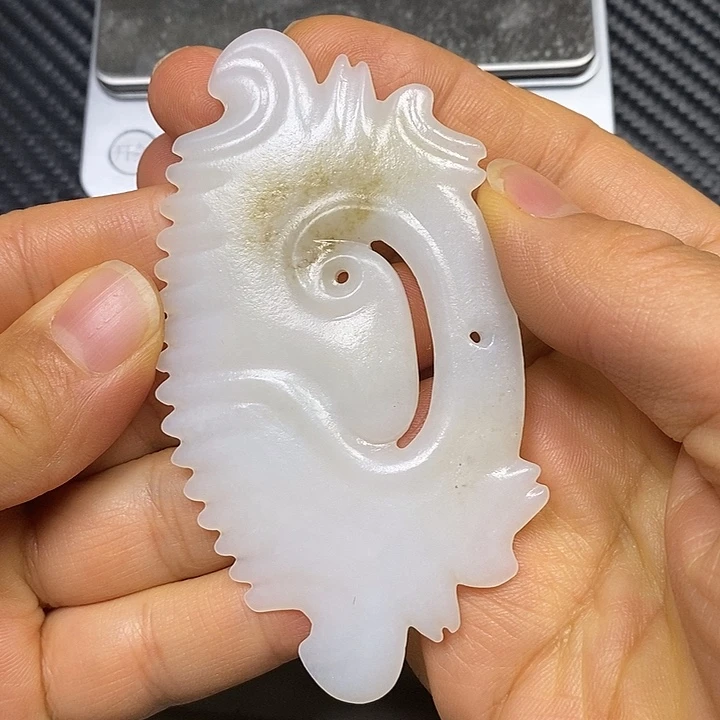 颈饰未镶嵌和田玉C****茶