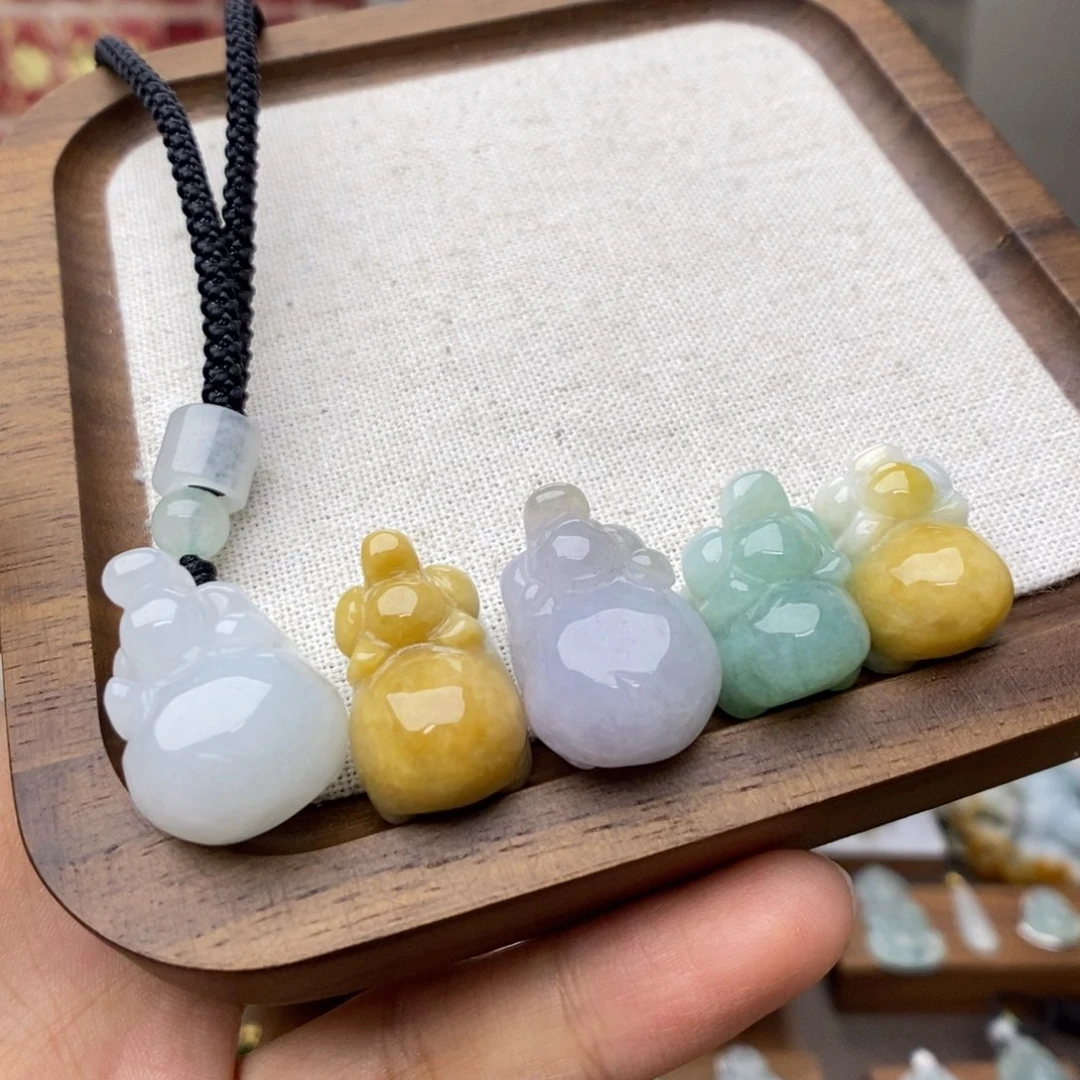 【闪购商品】未镶嵌挂件翡翠发其一