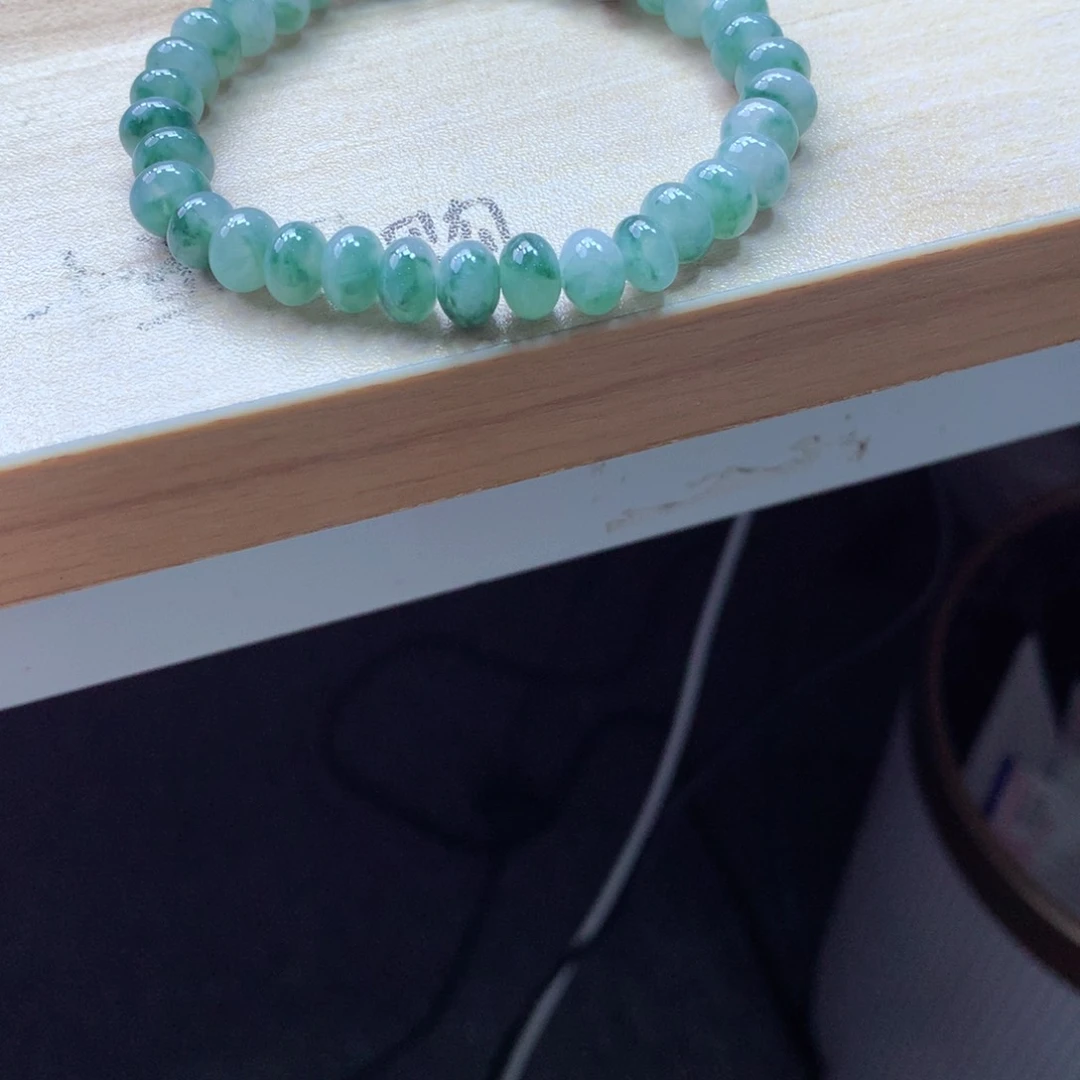 翡翠颈饰未镶嵌吊坠