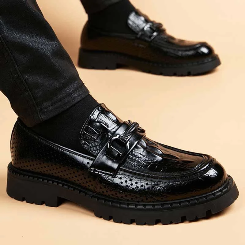 潮牌皮鞋男夏季2025夏季镂空透气英伦风商务男鞋一脚蹬潮流豆豆鞋