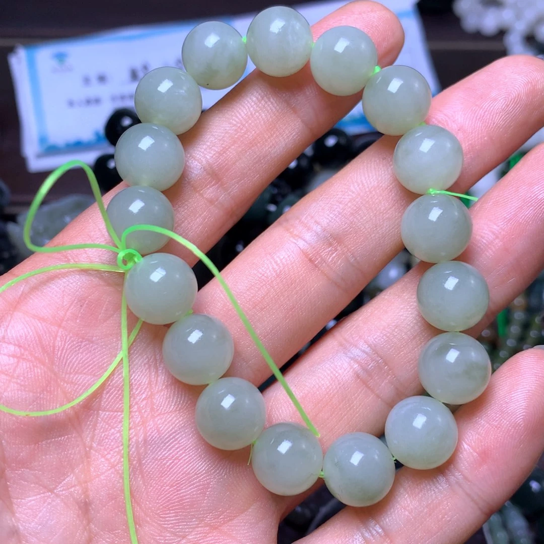 和田玉未镶嵌手串12