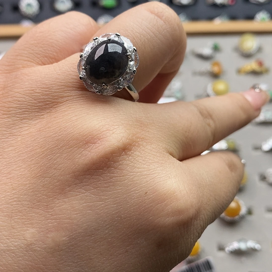 翡翠未镶嵌戒指翡翠