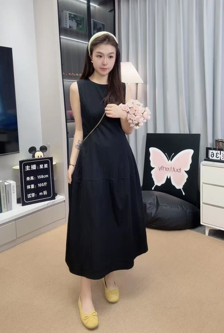 【星星专属】花苞无袖背心连衣裙2025夏季小个子黑色通勤收腰长裙