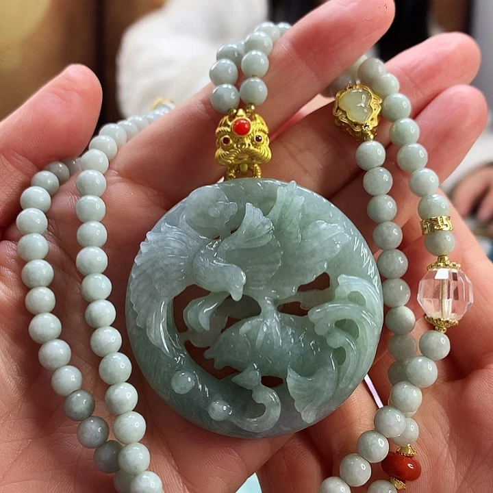 翡翠颈饰未镶嵌吊坠