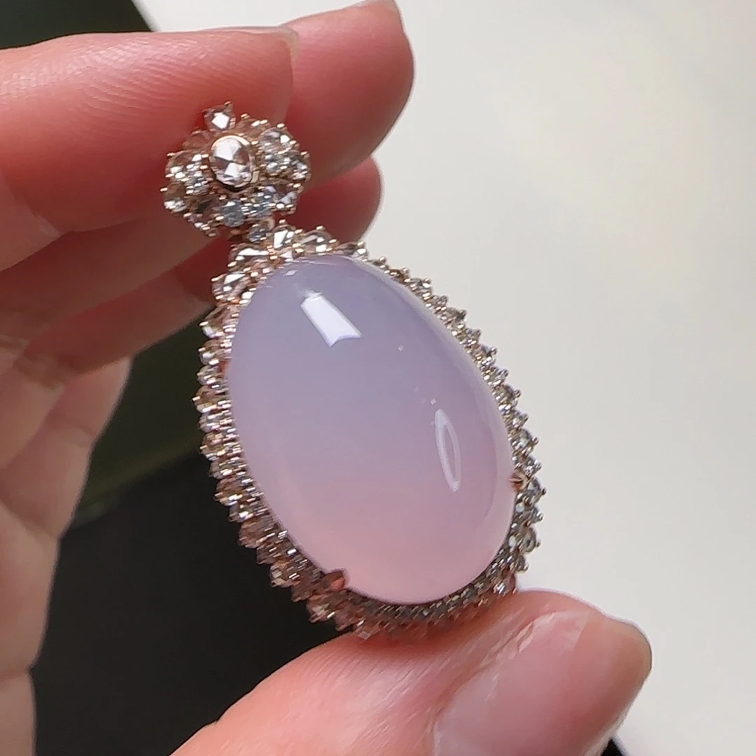 翡翠18K金镶嵌颈饰天然翡翠