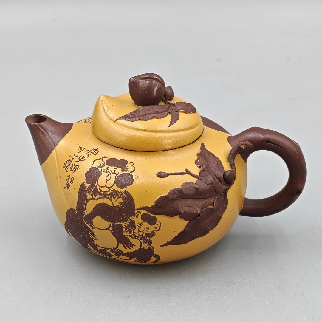 朱维平- 福寿（可心捏塑并题苦禅李燕书）原矿紫泥310cc 紫砂茶壶