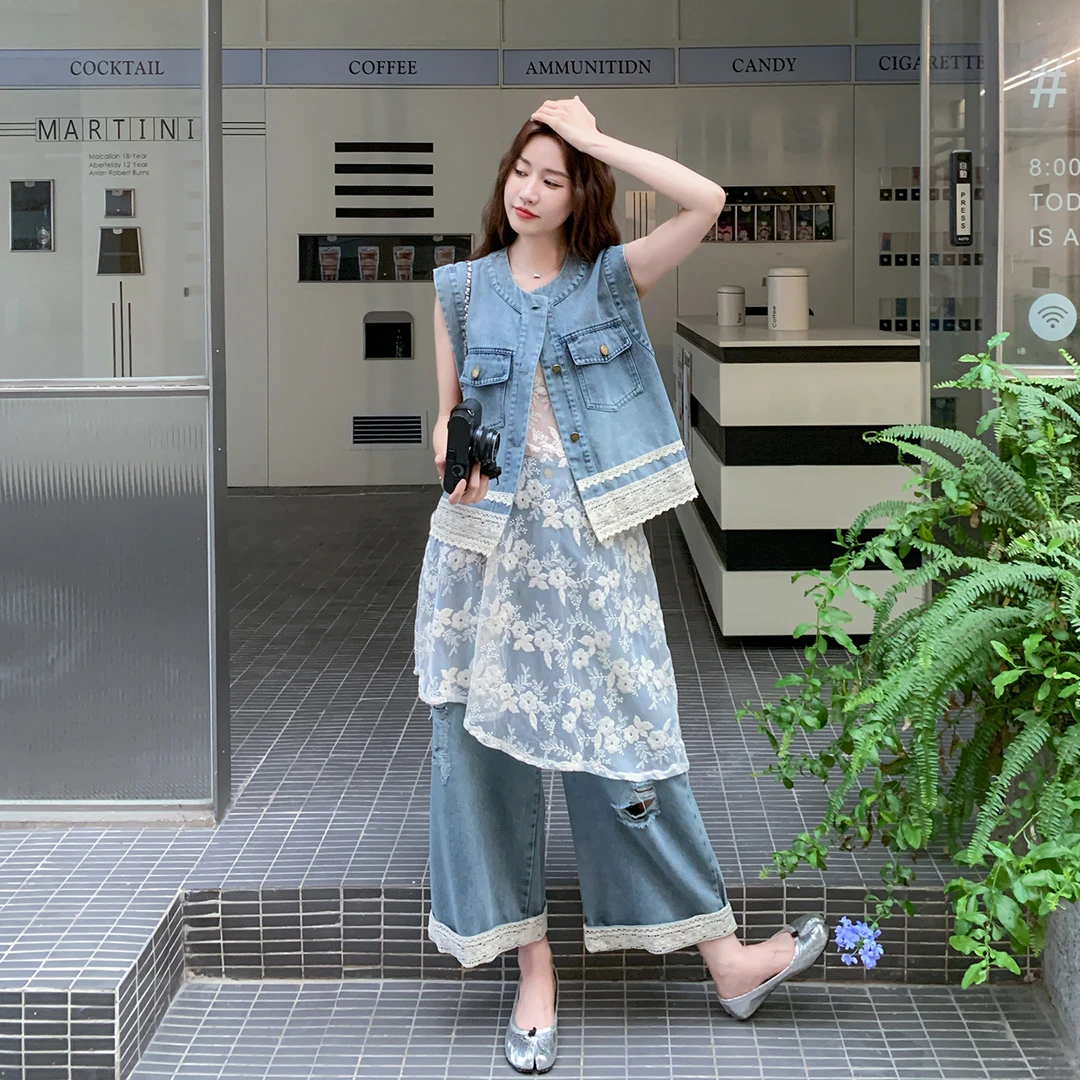 复古设计感牛仔套装女2025夏季蕾丝拼接马甲刺绣罩衫阔腿裤三件套