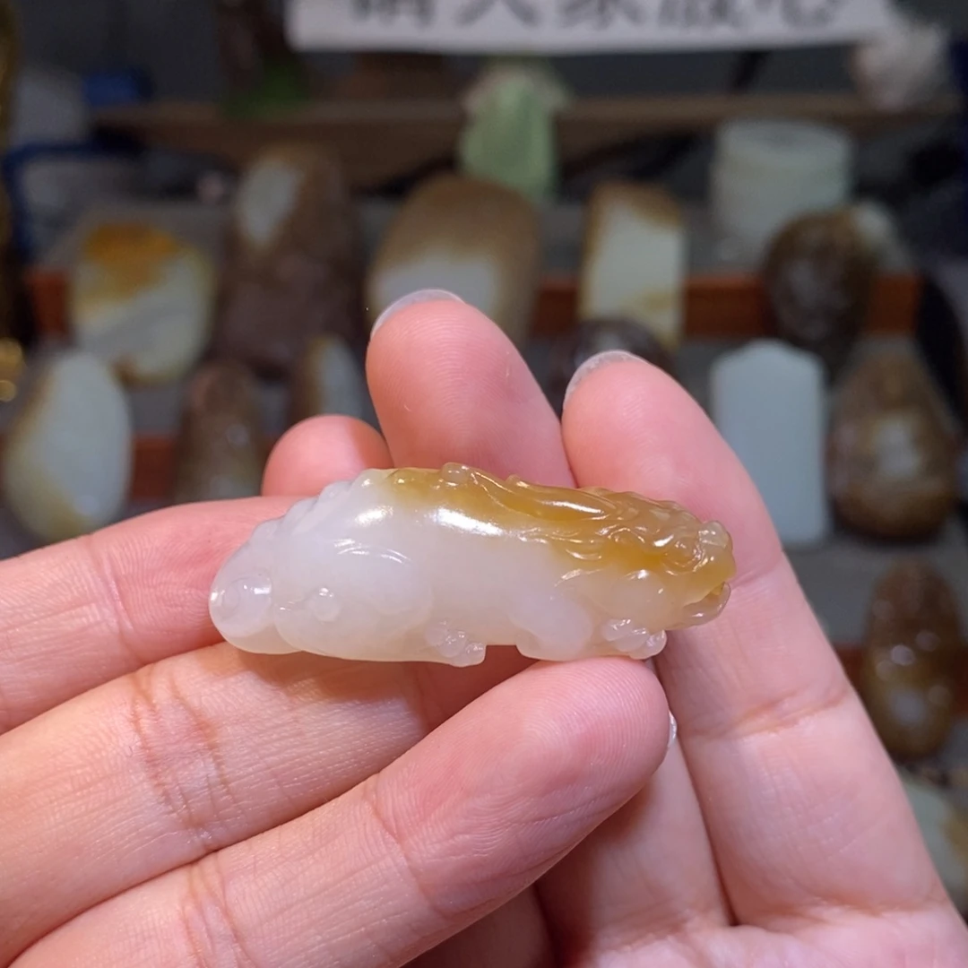 吊坠(不含链)未镶嵌和田玉（糖玉）貔貅吊坠