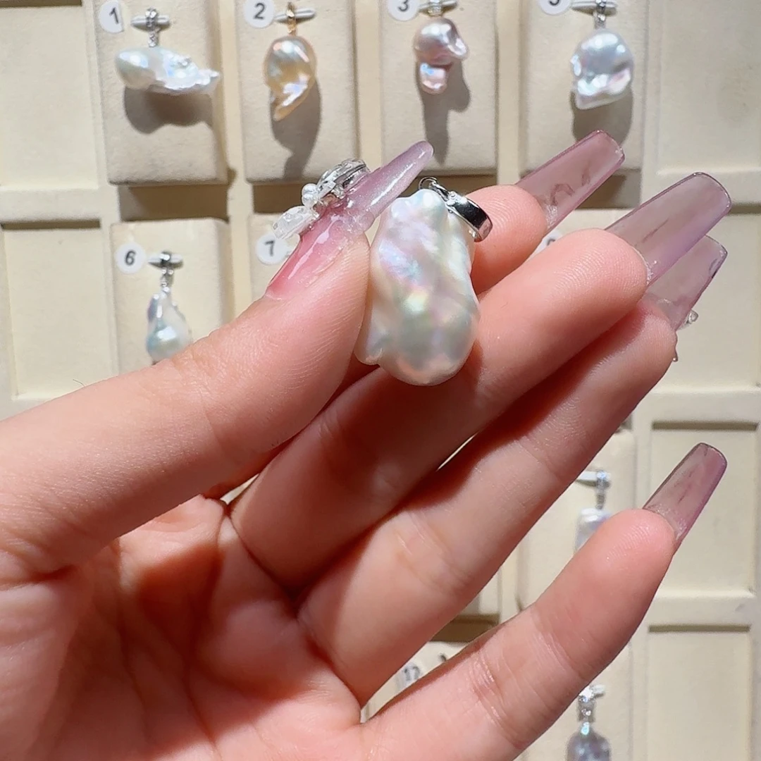大***子合金淡水珍珠颈饰