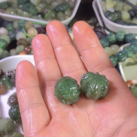 和田玉（糖玉）未镶嵌颈饰紫**忆