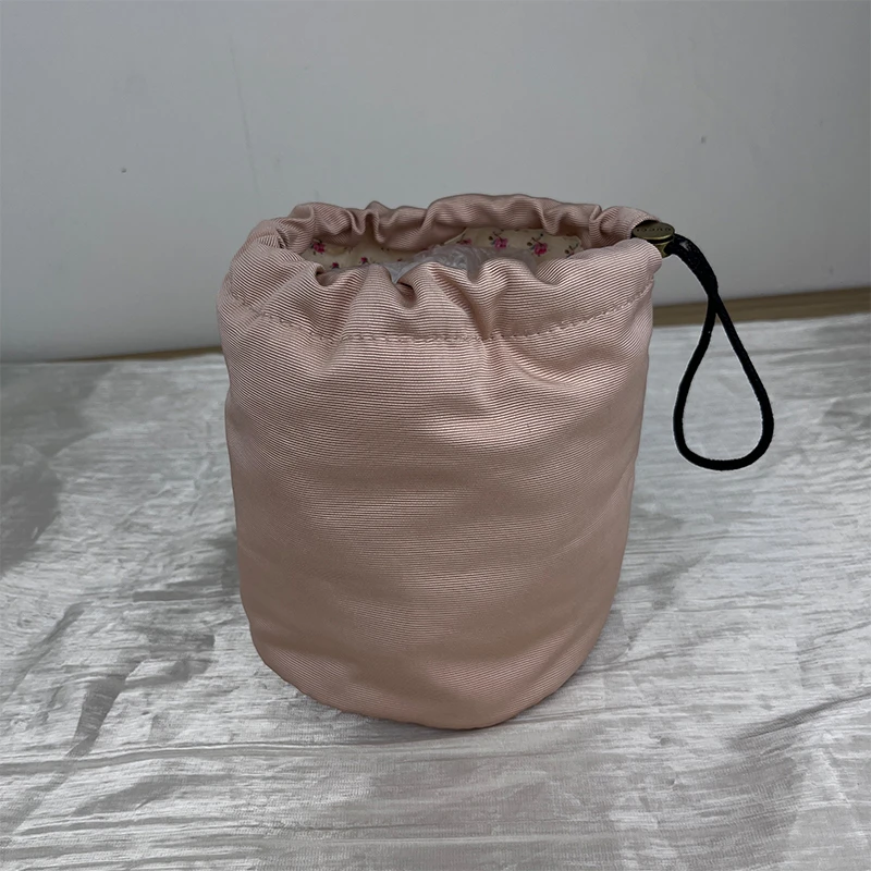 b065专柜赠品裸色抽绳包 印花女士水桶包时尚大容量化妆包16*18