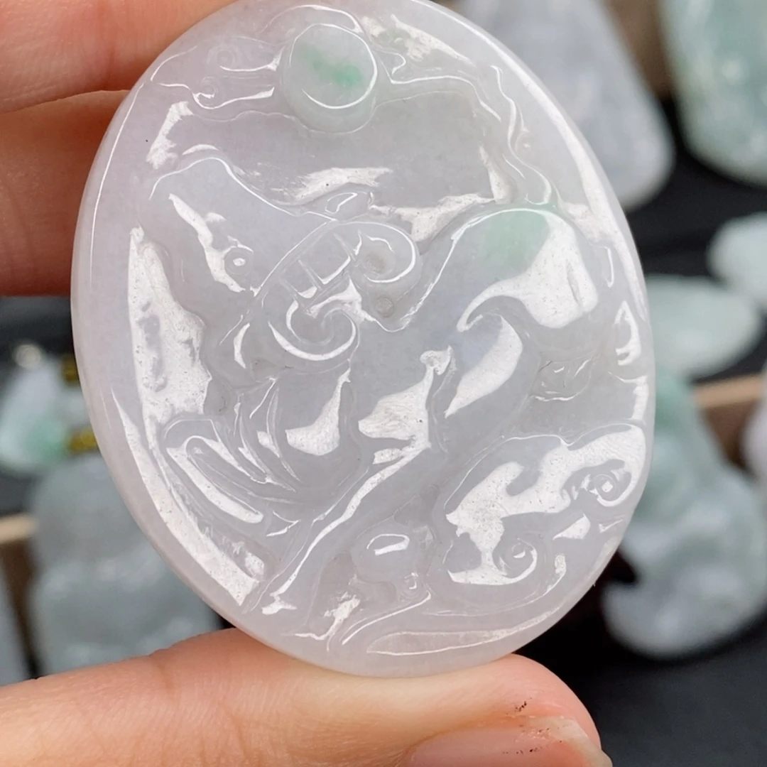 颈饰未镶嵌翡翠生肖牛