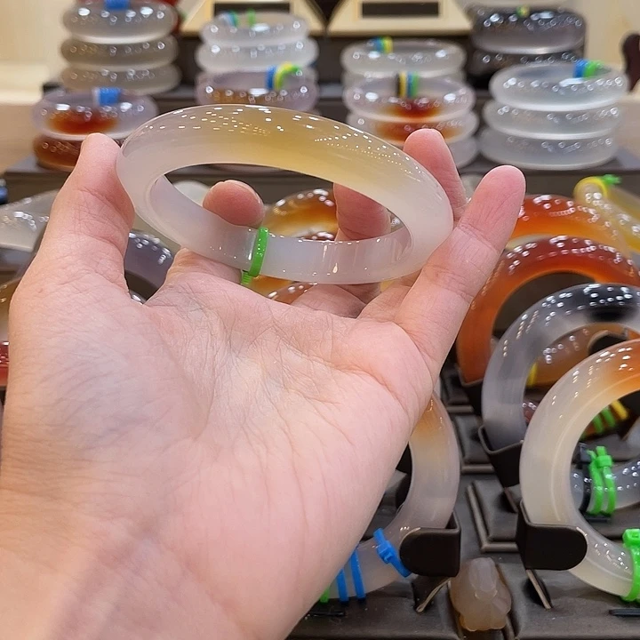 玛瑙/玉髓未镶嵌手镯19