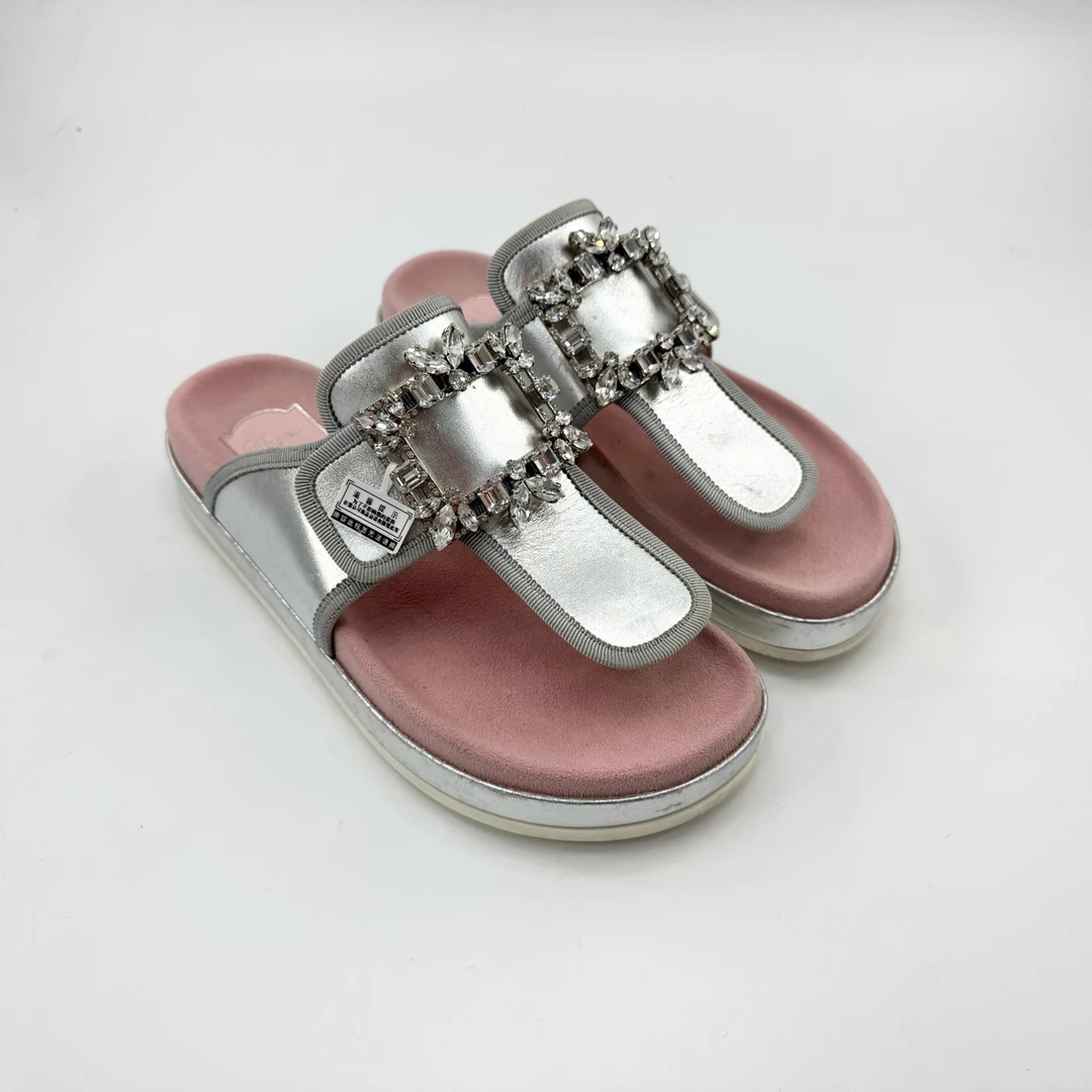 95新 Roger Vivier/罗杰·维威耶 rv/37码/水钻厚底拖鞋/TT250129