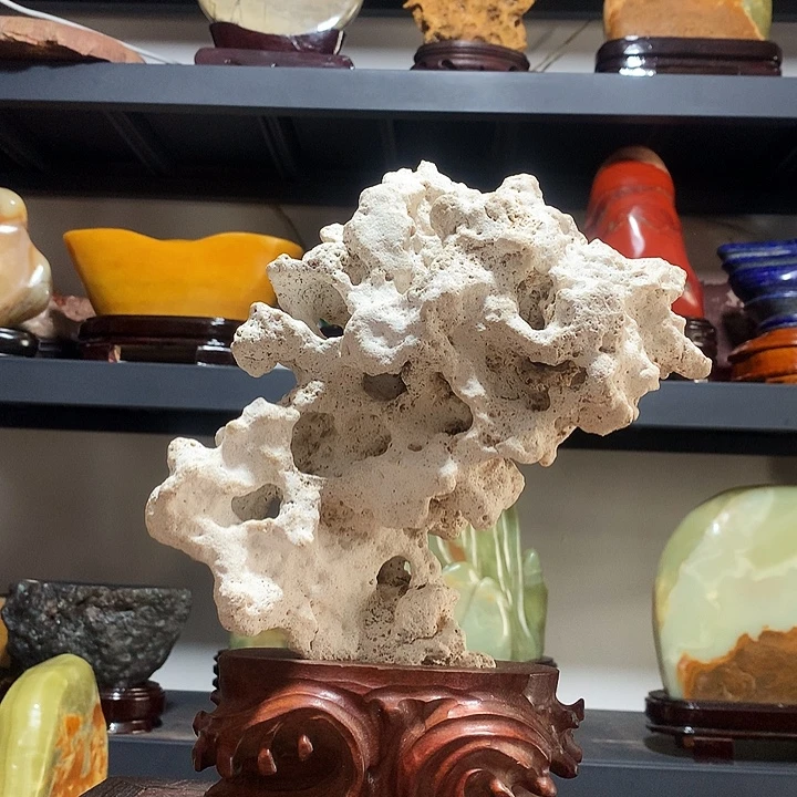 石材高27厘米宽18厘米