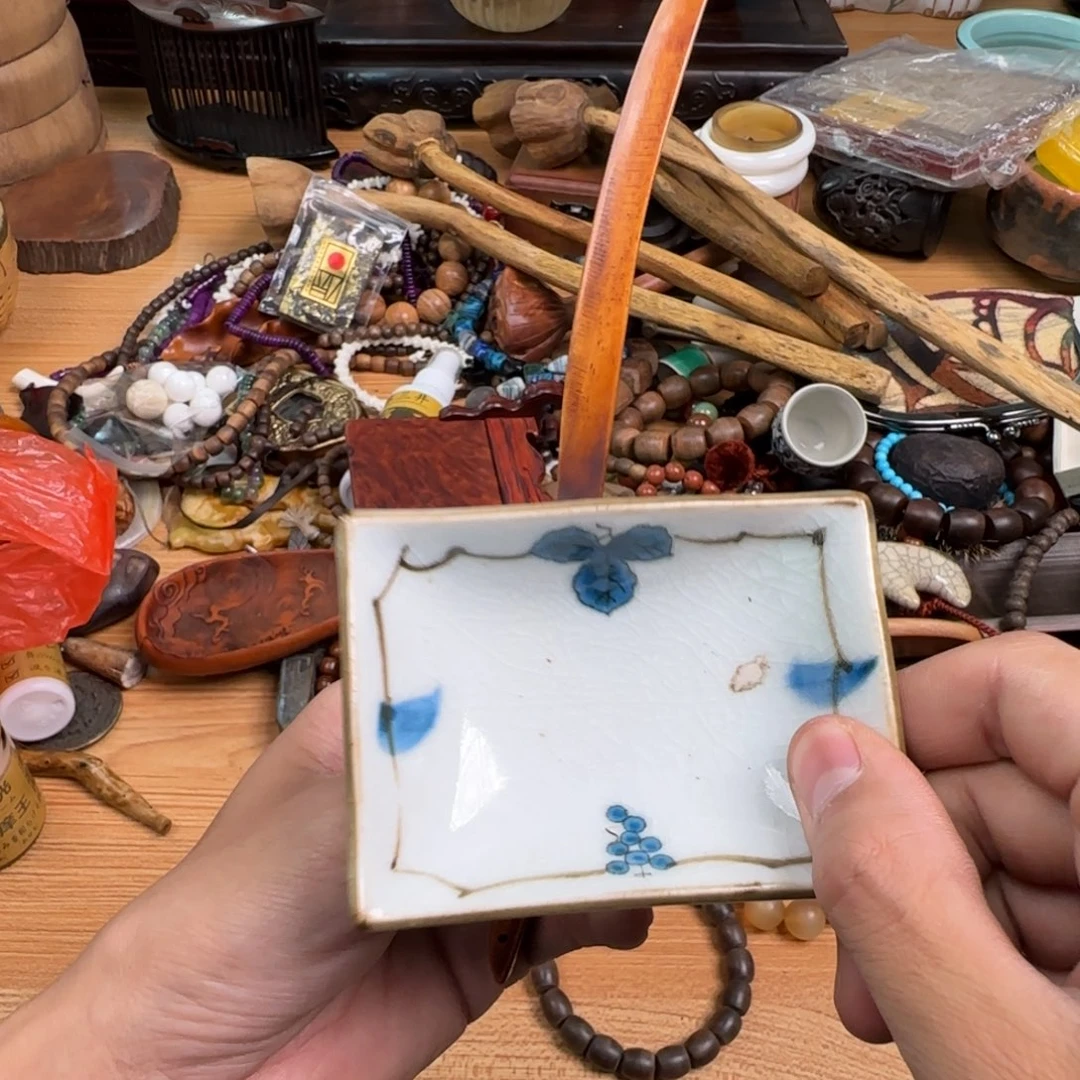 绿泥陶瓷孤品单件车里拍