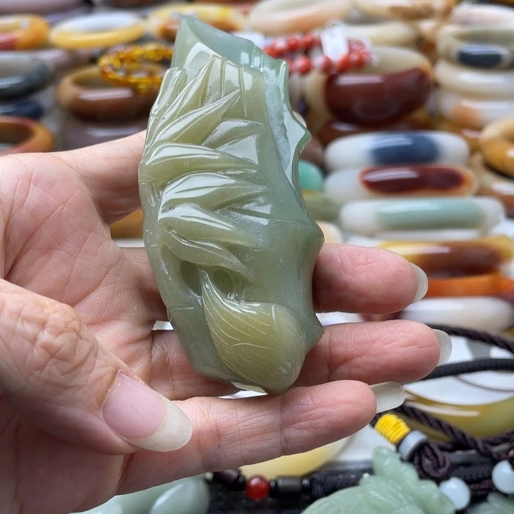 石英岩玉手镯未镶嵌西****莲