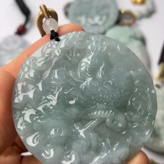 翡翠未镶嵌挂件翡翠